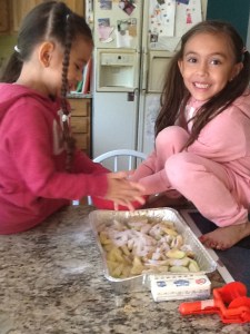 kaiya mylee making apple crisp 9.14