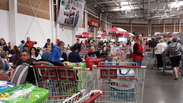 costco food court (1)