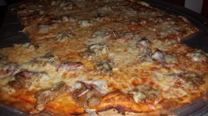 Delicious pizza despite the ensuing issues.