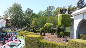 I love the topiary all around the park.