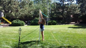 addie-putting-up-net